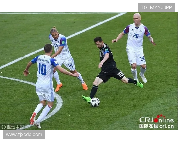 梅西领衔阿根廷战平冰岛世界杯首秀引发全球球迷热议与赛场面 梅西领衔阿根廷战平冰岛世界杯首秀引发全球球迷热议与赛场面