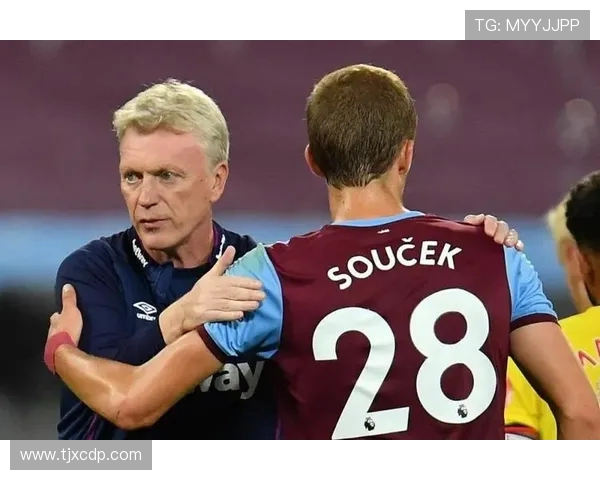 铁血统帅榜:英超20强主教练的攻防哲学对比 铁血统帅榜:英超20强主教练的攻防哲学对比