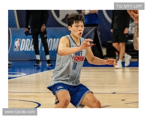 新秀赛中杨瀚森技艺超群展现潜力引发关注